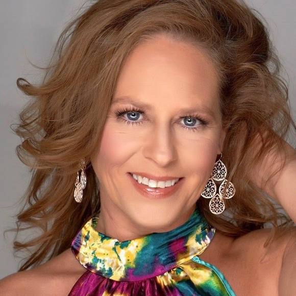 Meet your Posher, Andrea - Picture 1 of 1